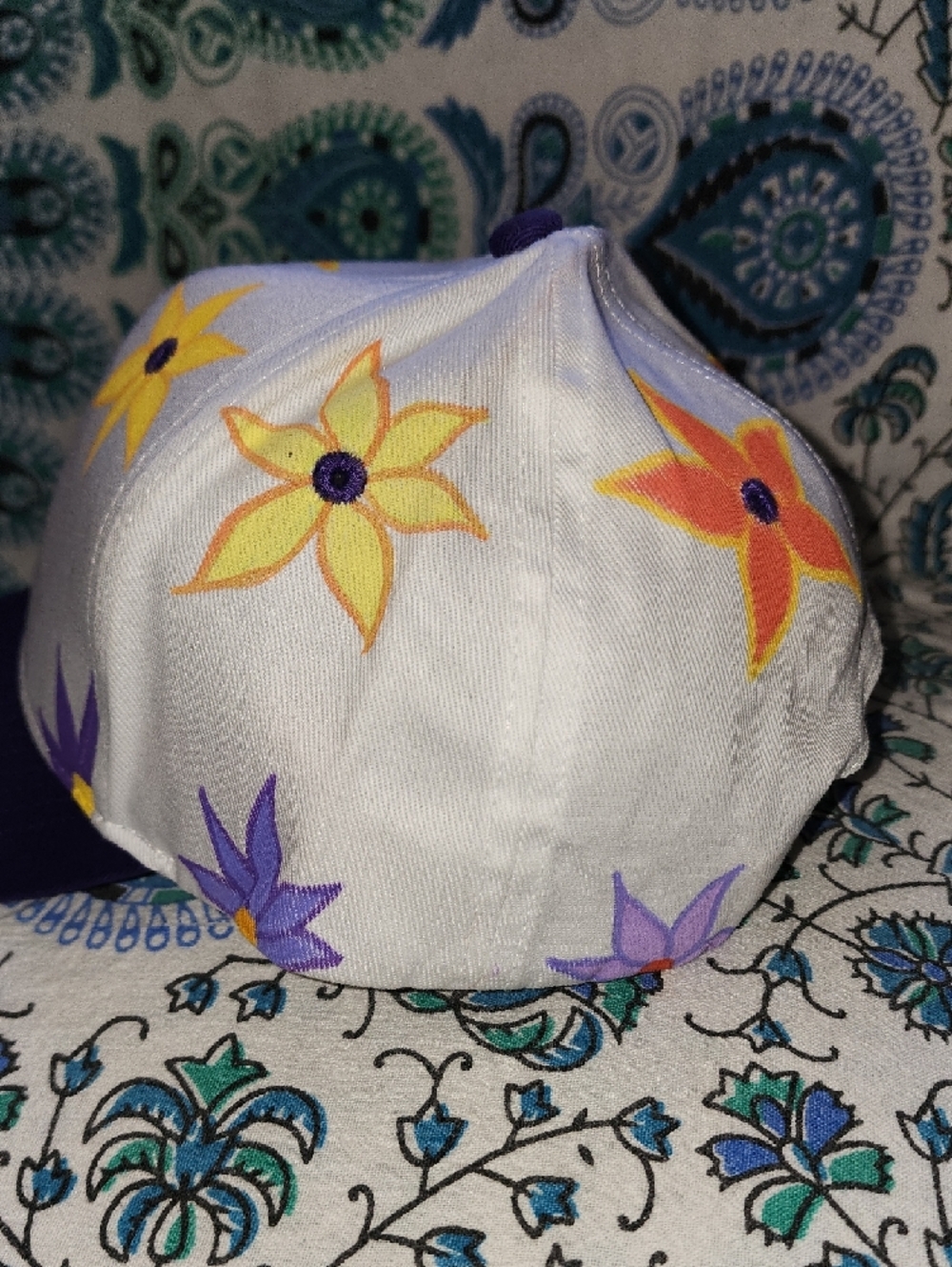 White & Purple Floral Cap - Picture 4 of 6